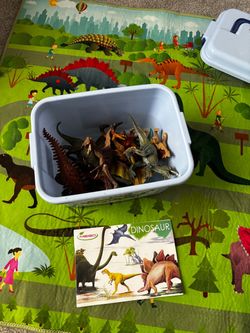 Dinosaurs figures 13 pieces, mat and storage box