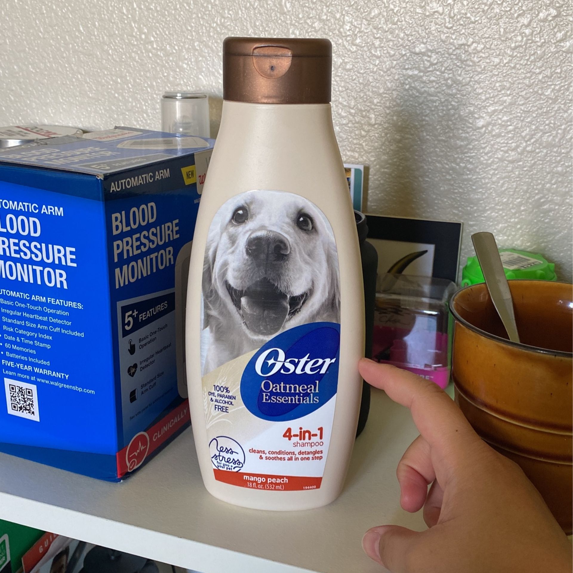 Oster Oatmeal Essentials 4-in-1 Mango Peach Dog Shampoo (1/2) Bottle Left Over