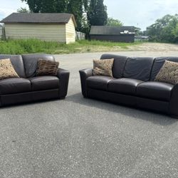 Free Delivery! Leather Couch and Loveseat Set