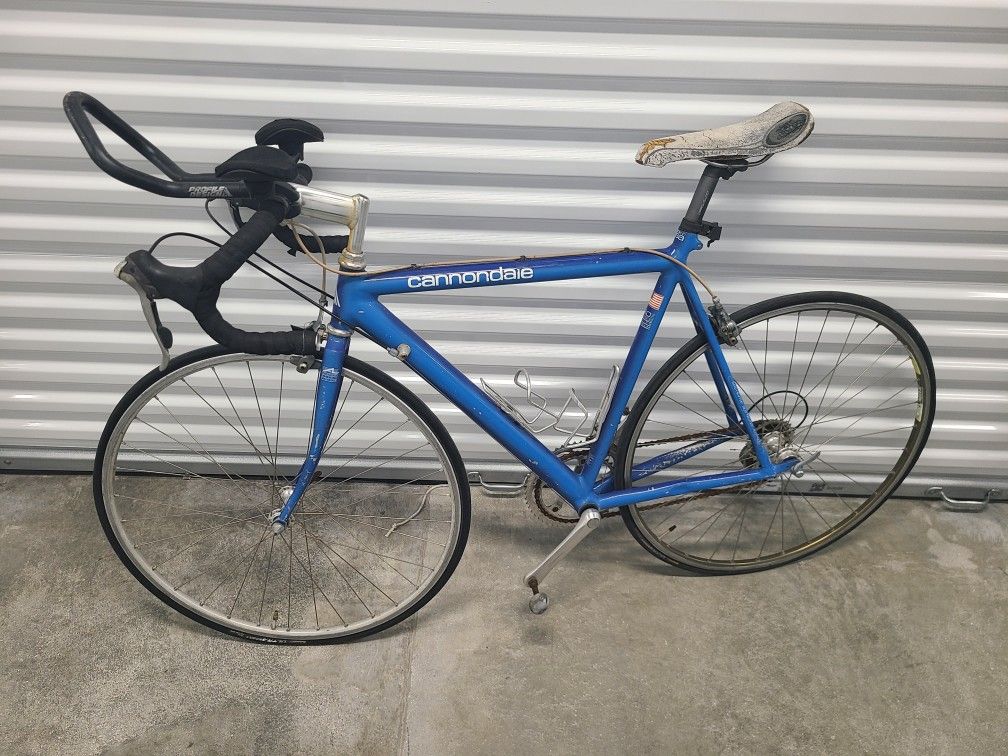 Cannondale Road Bike Adult