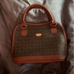 good nine paris purse