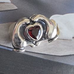 Pandora Heart Hands 🫶🏽  Charm