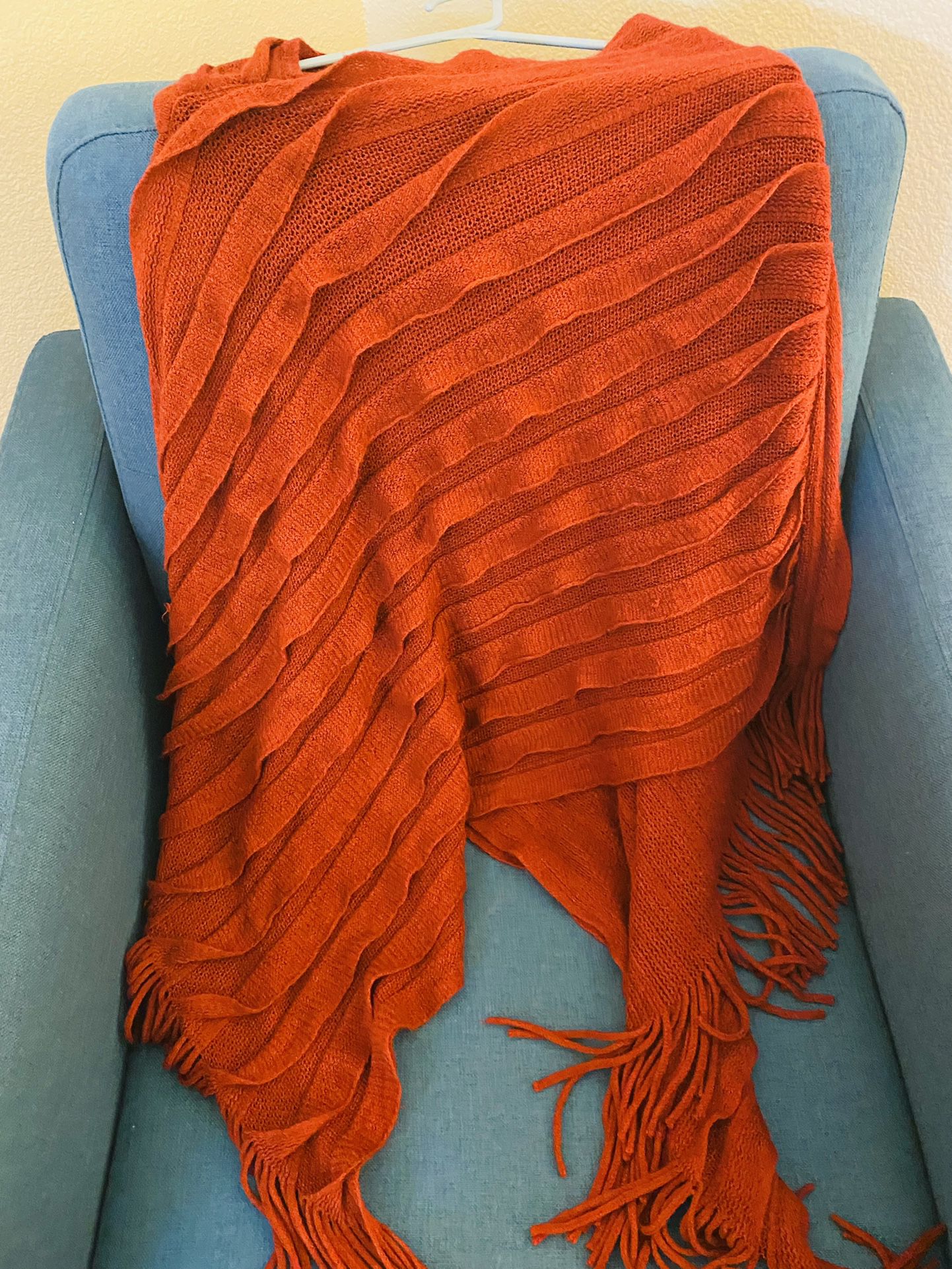 Beautiful shoulder shawl