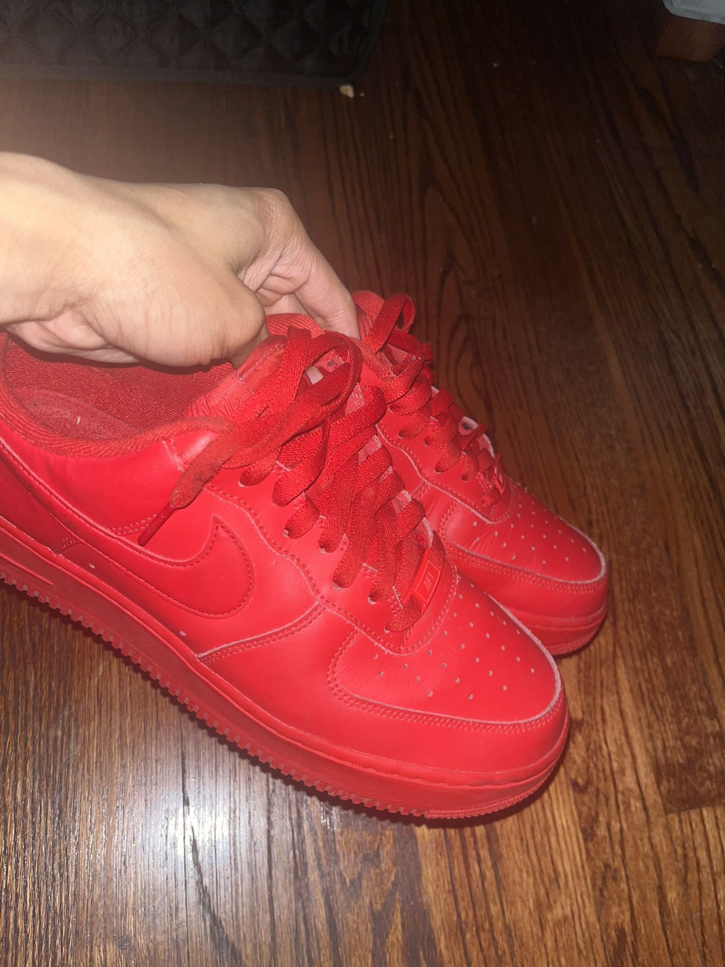 Nike Air Force 1 Low Triple Red Size 10