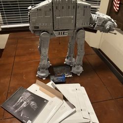 UCS LEGO Star Wars AT-AT