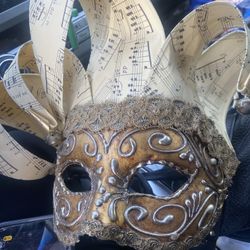 Mask 
