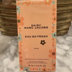 Daisy Perfume 