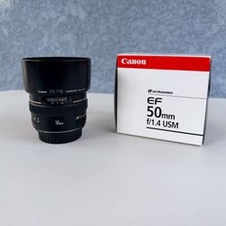 Canon EF 50mm f/1.4 USM Lens + Hood + Box + B+W Filter