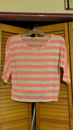 Forever 21 half shirt size Medium