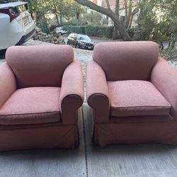 Traditional accent chairs 