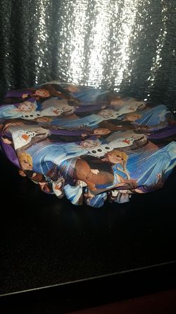 Frozen baby bonnet