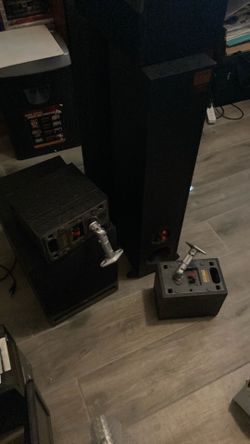 Klipsch set of 6 speakers