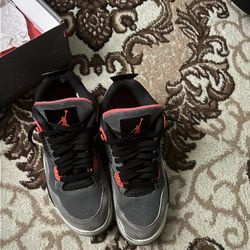 Infareds Jordan 4s