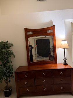 Bedroom set