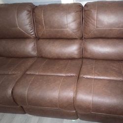 Recliner 5 Seater Slightly Used Great Condition 