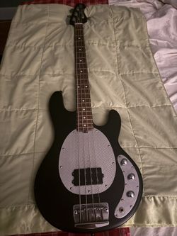 ERNIE BALL SUB Stingray Bass