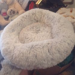 Doggies Bed Comfy Fluffy Like New