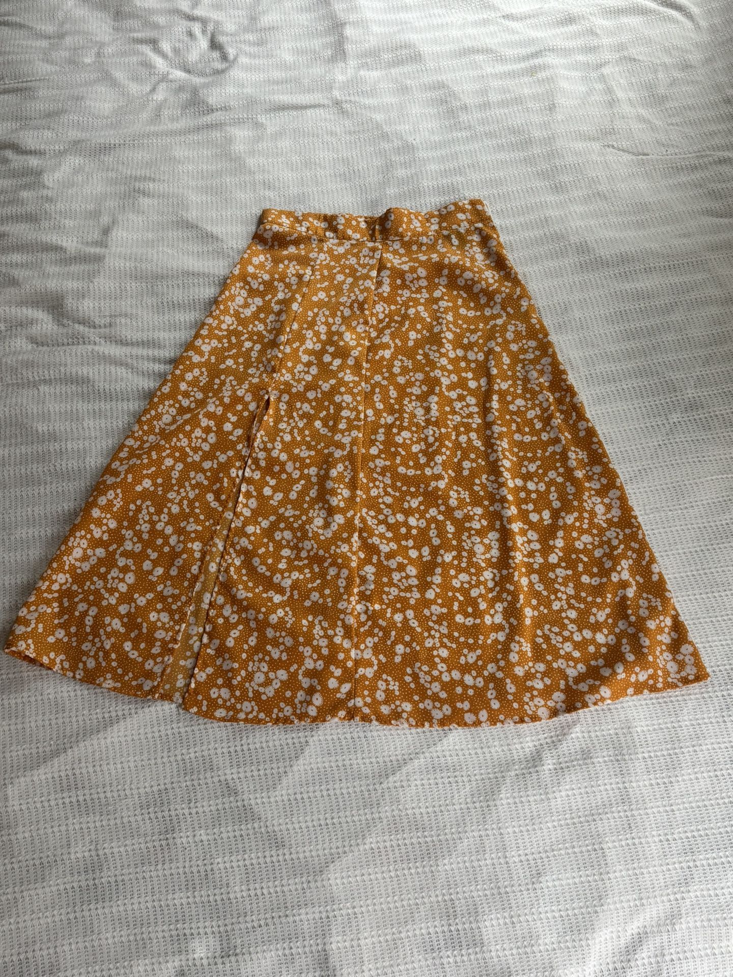 Yellow skirt
