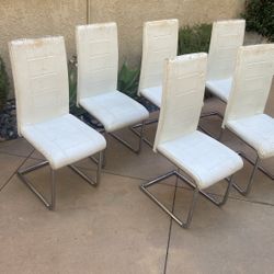 BoConcept Dinning Chairs / 6 Lot