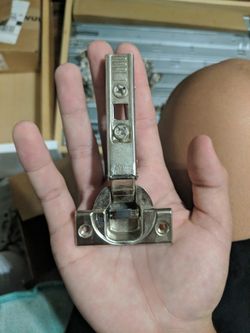 Cabinet Door Hinges 