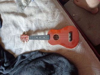 Diamond head ukulele