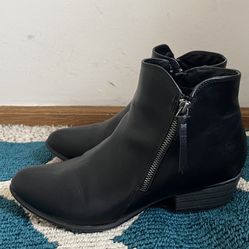 Esprit Bootie