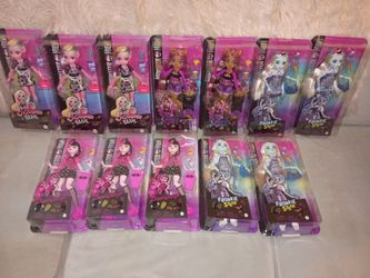 12 unopened Monster High Dolls for sale or tade
