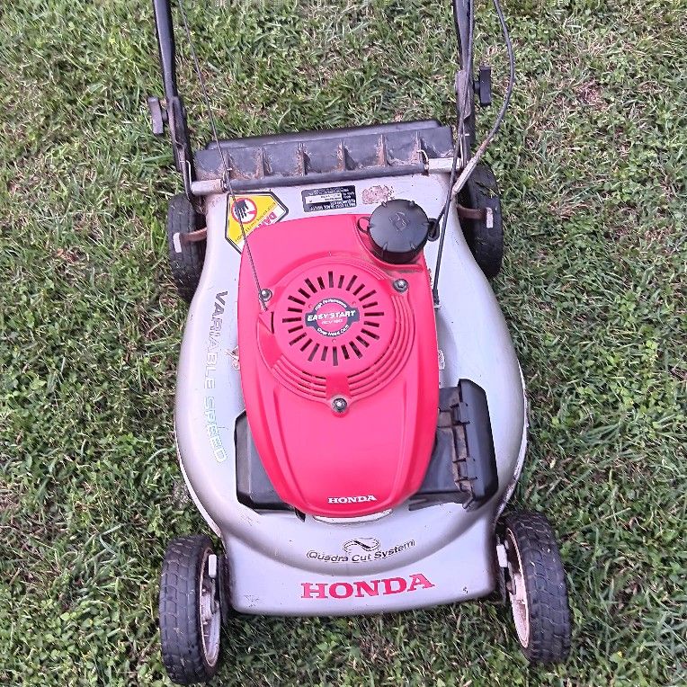 Honda self propelled lawn mower 