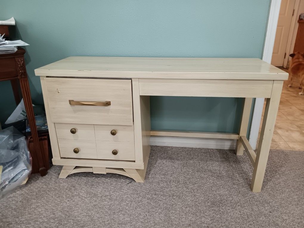 MainLine By HOOKER Brand Wooden Desk, Makeup Table