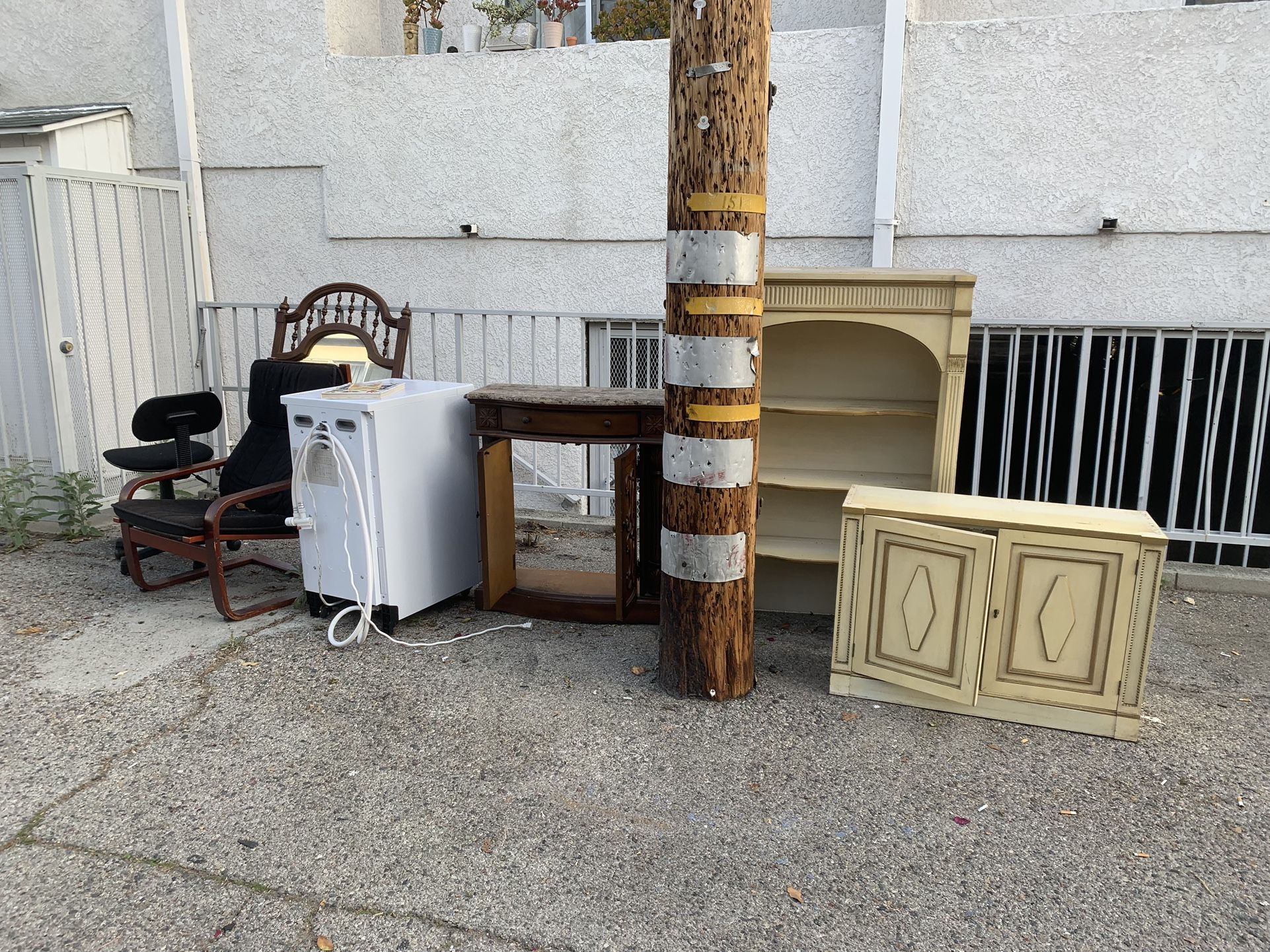 Free Furniture Glassware Chair Mirror Etc