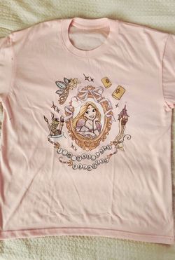 Disney Women's NEW Shirts Size M