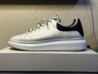 Alexander McQUEEN white/black Size 44uk or 11us