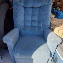 RECLINING CHAIR