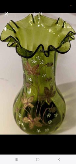Green Ruffled Victorian Vase