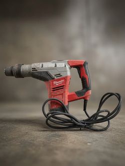 Milwaukee  1-9/16 SDS Max rotary hammer