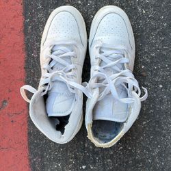 $25 White Nikes 7Y