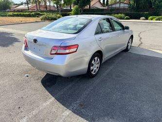 TOYOTA CAMRY 2010