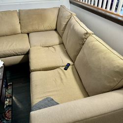 Selling sectional Sofa 
