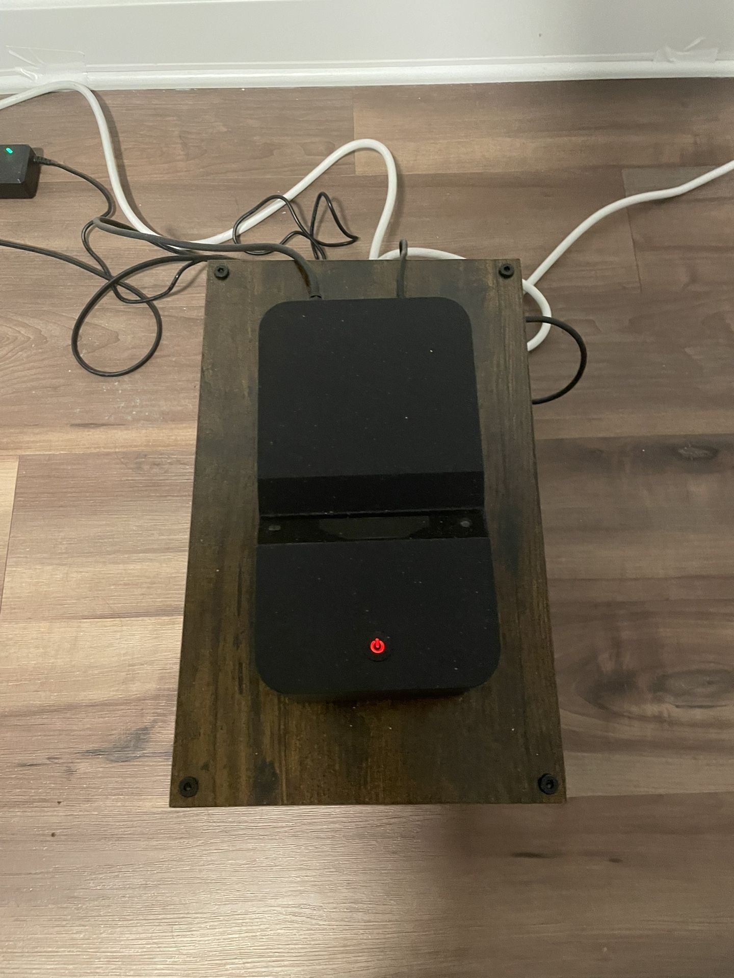 Screeneo U4 Ultra Short Throw Projector
