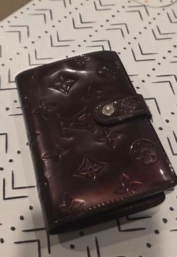Louis Vuitton
Vernis French Purse Wallet Amarante