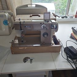 Zig Zag Sewing Machine
