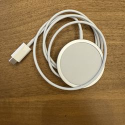 Apple MagSafe wireless Charger 