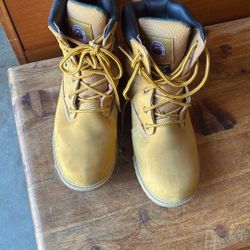Workboots  Mens Brahma Size 10