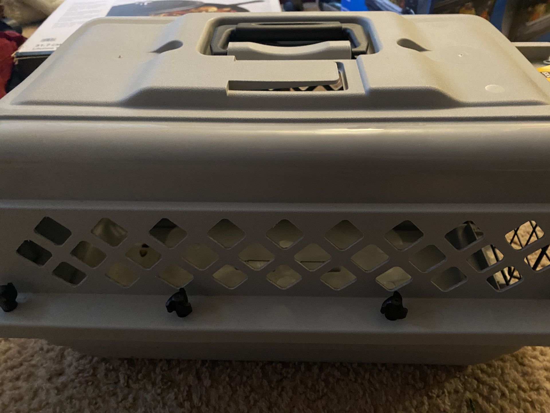 EveryYay Classic Going Places Pet Kennel XXS 