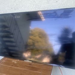 HISENSE SMART TV  44" (tv Only)