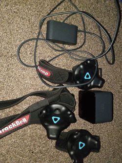 HTC Vive 2.0 Trackers with Straps and NO DONGLES