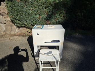 Vintage Ironrite Model 85