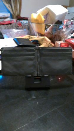 Lama. Leather bill clip with ID credit card holder