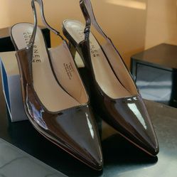 Ladies Brown Patent Leather Pointed Toe Slingback Size 7 
