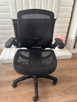 Bayside Furnishings Ergonomic Mesh Office Chair – $75 OBO